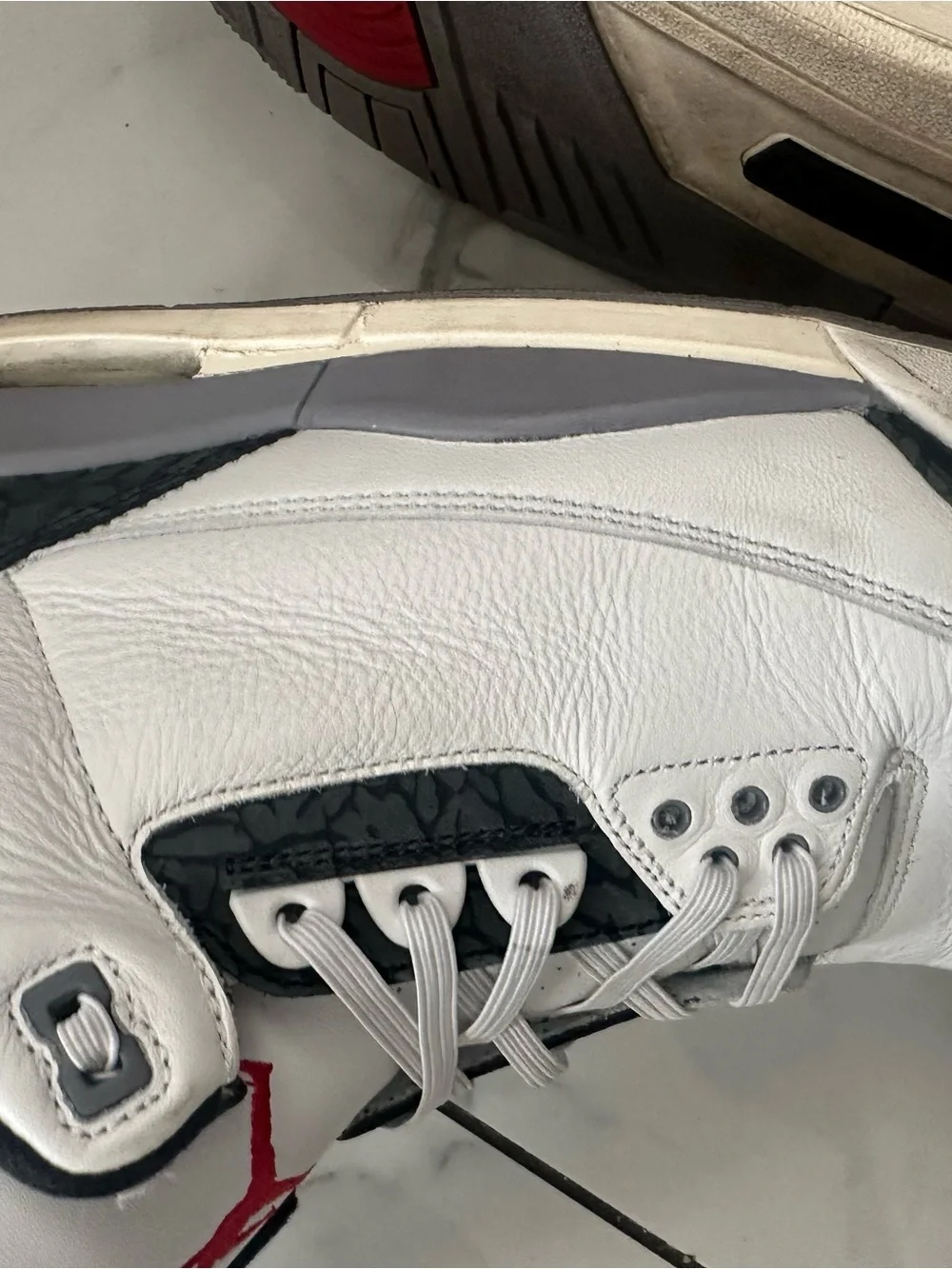 Air Jordan 3 Retro Cement Gray